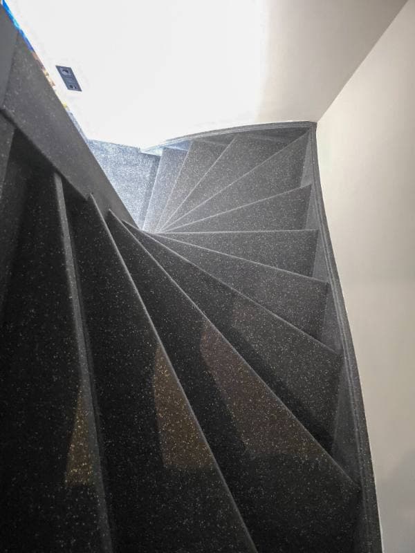 stair renovation with Polar Gold stone texture in Alphen aan den Rijn