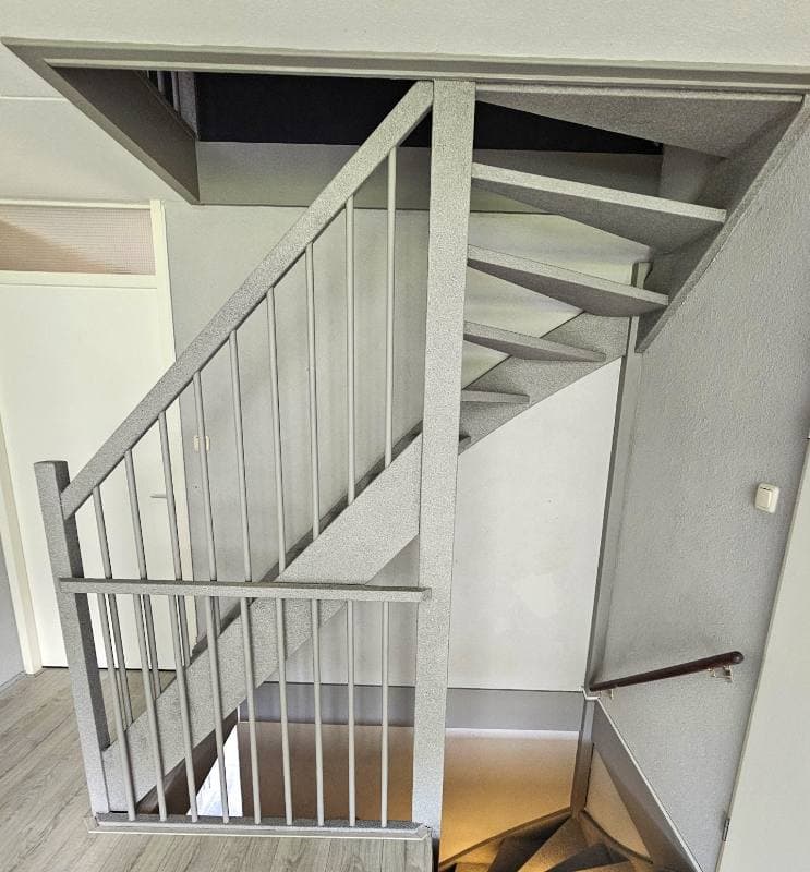 stair renovation with Urban terrazzo terrazzo structuur in Alphen aan den Rijn